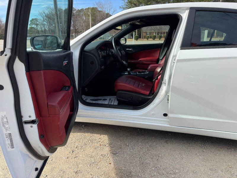 2014 Dodge Charger SXT Plus