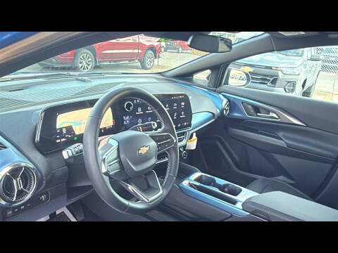 2025 Chevrolet Equinox EV LT 2