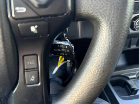 2022 Toyota Tacoma SR