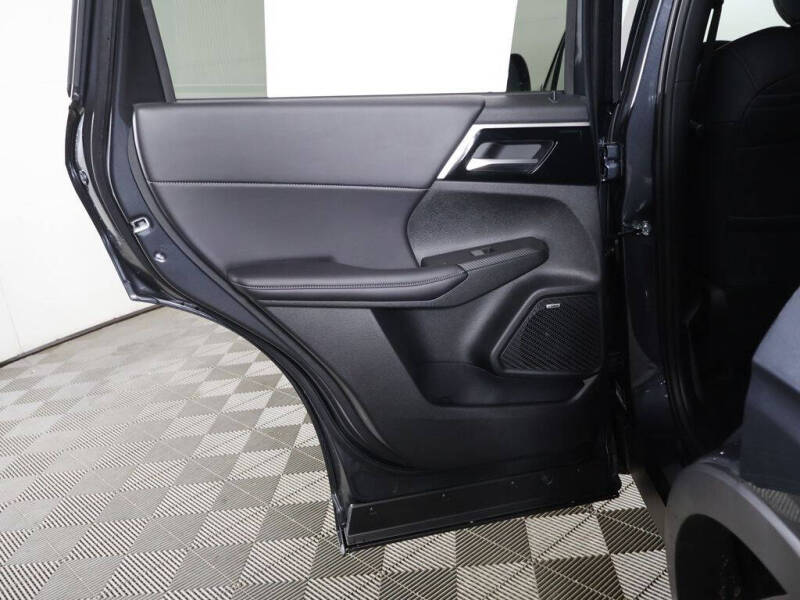 2026 Mitsubishi Outlander LE