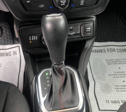 2022 Jeep Renegade (Red) Edition