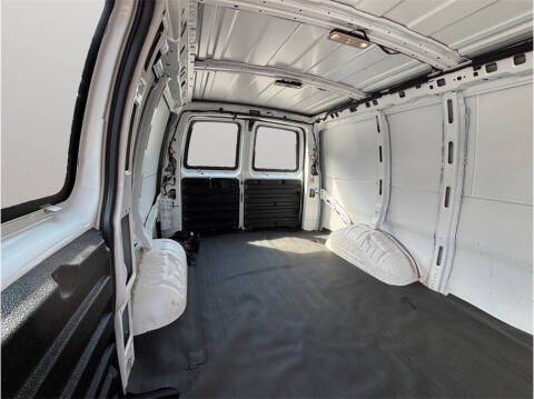 2017 Chevrolet Express 2500