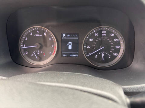 2016 Hyundai Tucson SE