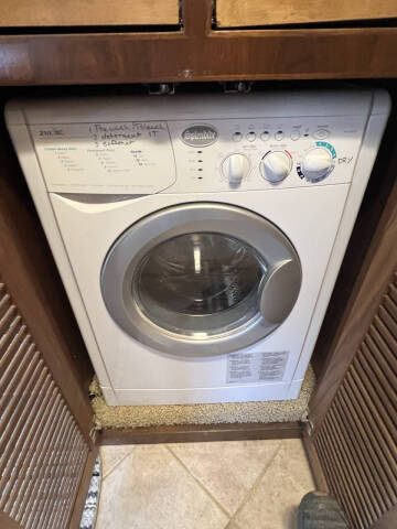 2002 Foretravel GV320 4010