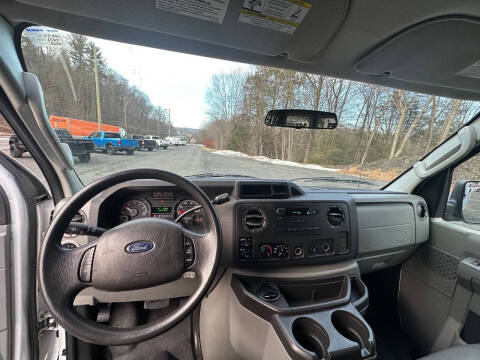 2009 Ford E-Series E-350 SD XL