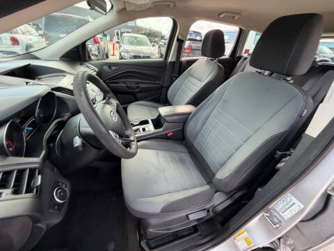 2017 Ford Escape S