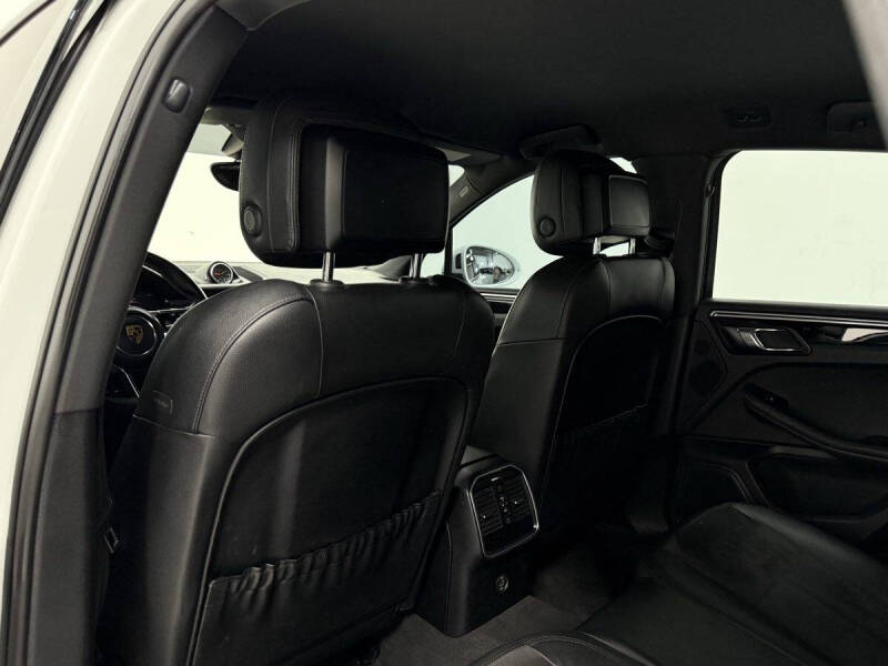 2018 Porsche Macan