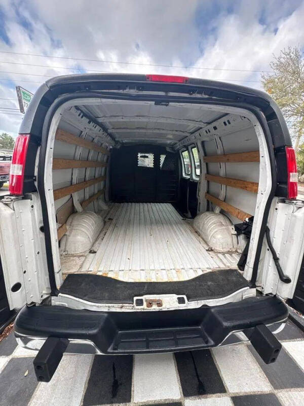 2020 GMC Savana 2500