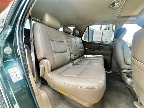 2001 Toyota Sequoia SR5