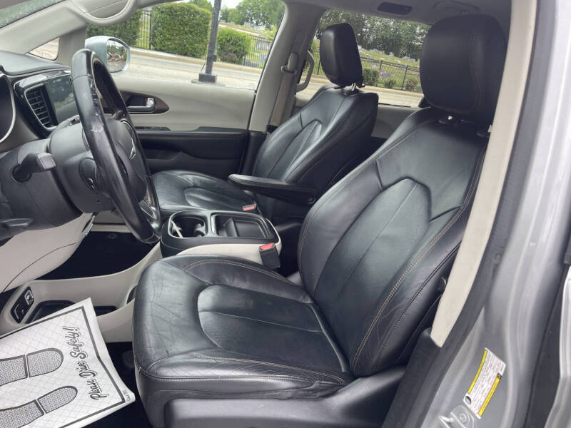 2017 Chrysler Pacifica Touring Plus