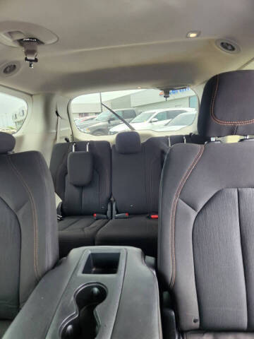 2017 Chrysler Pacifica Touring