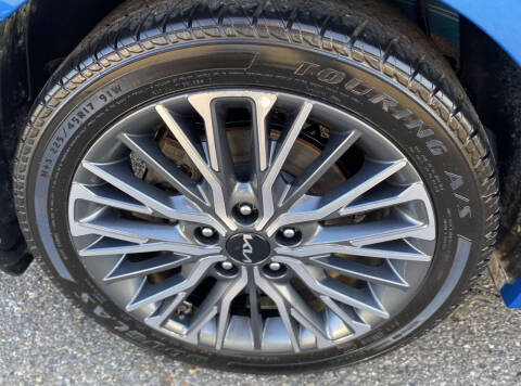 2022 Kia Forte GT Line