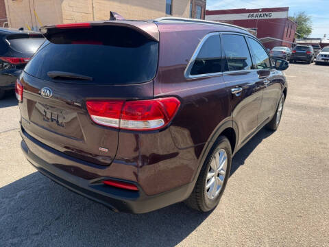 2016 Kia Sorento LX