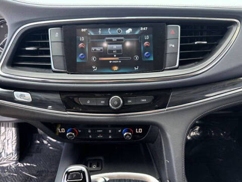 2018 Buick Enclave Essence
