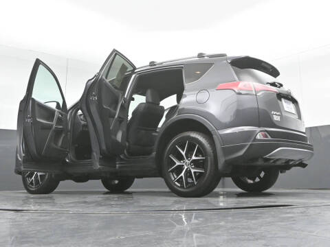 2017 Toyota RAV4 SE