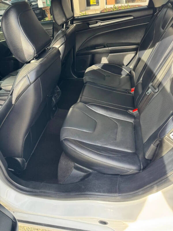 2020 Ford Fusion Titanium