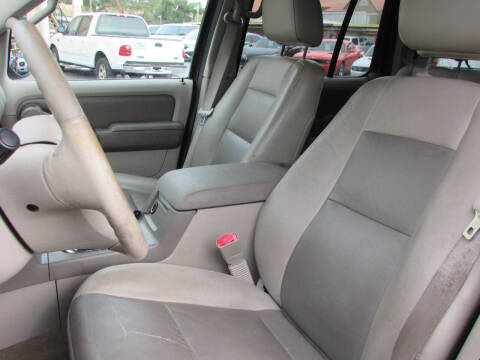 2006 Ford Explorer XLT