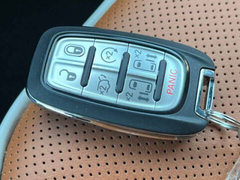 2025 Chrysler Pacifica Pinnacle