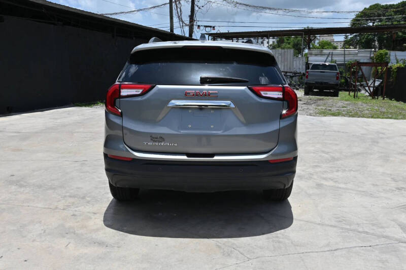 2023 GMC Terrain SLE