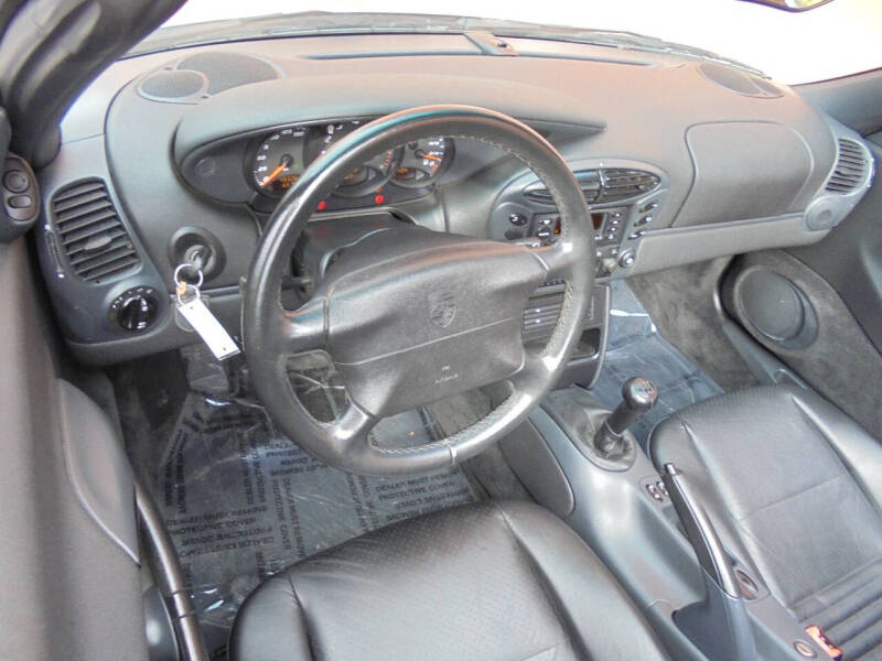 1999 Porsche Boxster Base photo 14