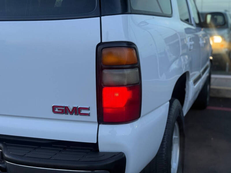 2004 GMC Yukon SLE