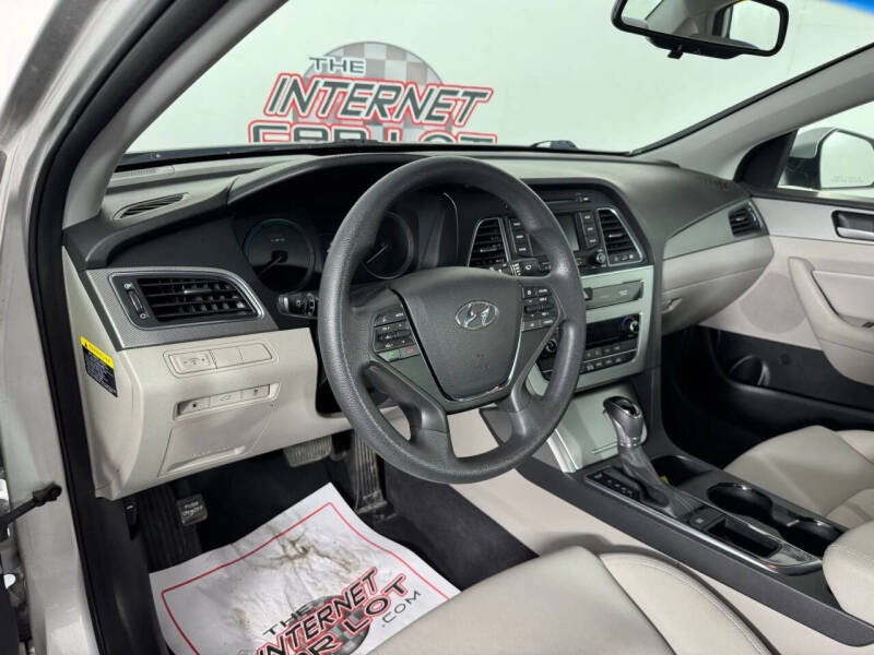 2016 Hyundai Sonata Hybrid SE