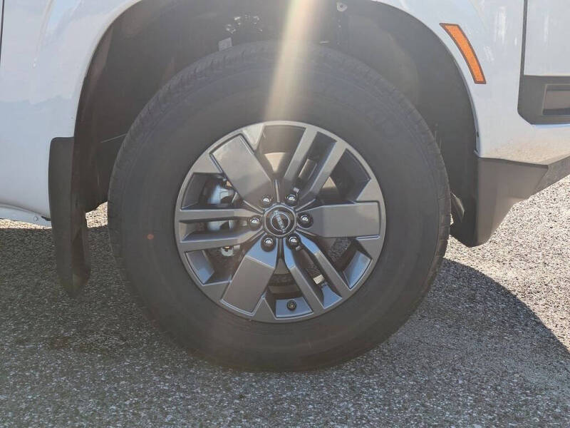 2026 Nissan Frontier SV