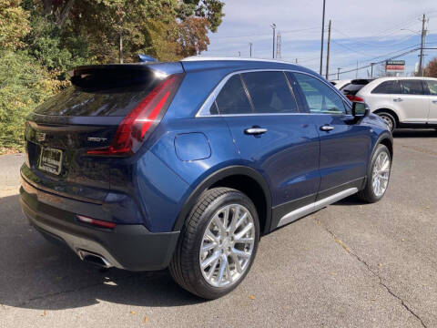 2022 Cadillac XT4 Premium Luxury