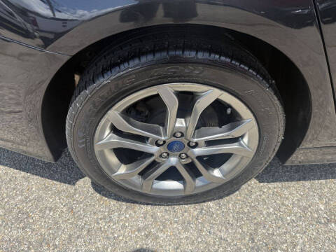 2020 Ford Fusion SEL