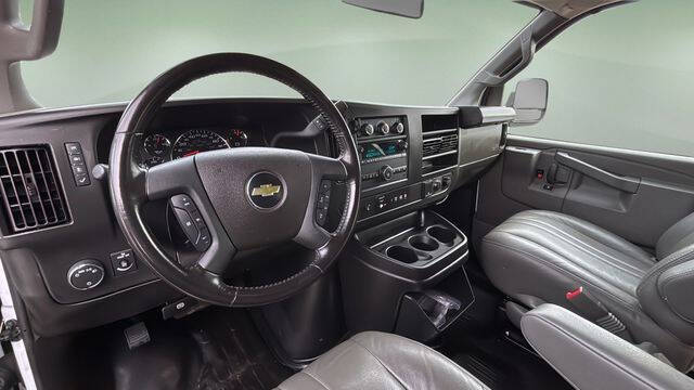 2022 Chevrolet Express LS 3500