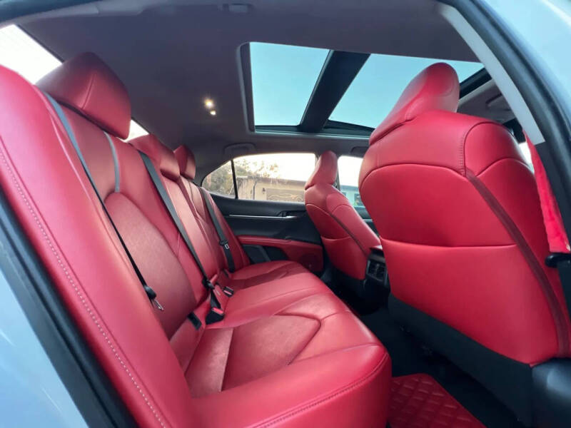 2019 Toyota Camry XSE