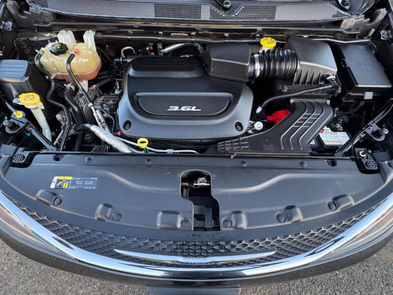 2018 Chrysler Pacifica Touring L