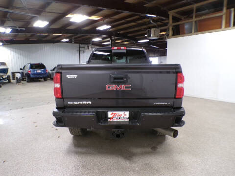 2016 GMC Sierra 2500HD Denali