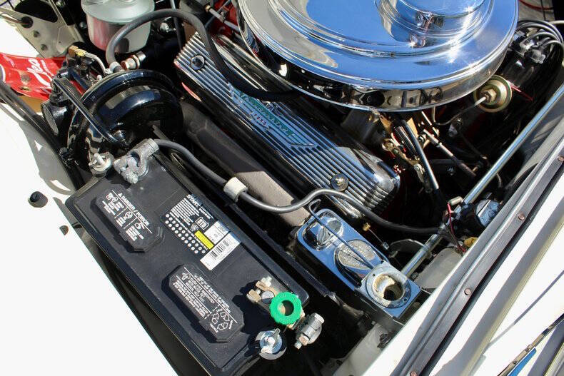 1957 Ford Thunderbird