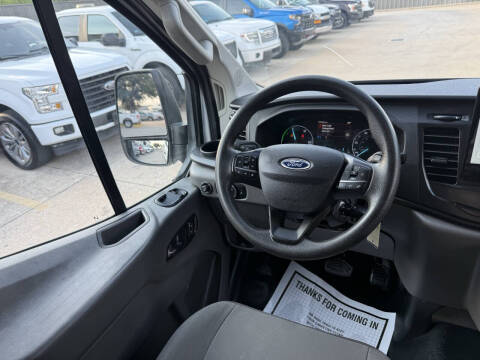 2022 Ford E-Transit 350