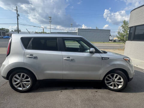 2019 Kia Soul +
