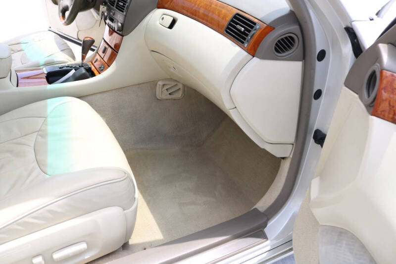 2001 Lexus LS 430