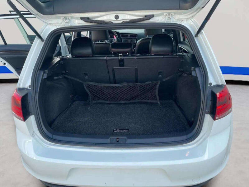 2017 Volkswagen Golf GTI SE