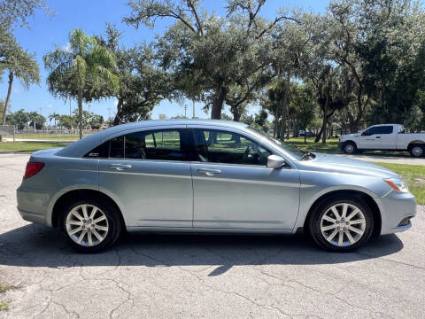 2012 Chrysler 200 Touring