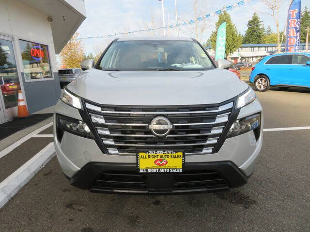 2024 Nissan Rogue SV