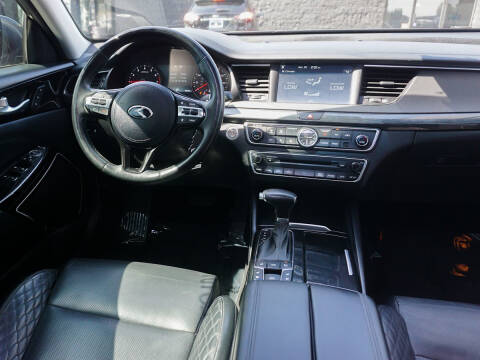 2017 Kia Cadenza Limited