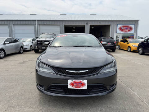 2016 Chrysler 200 S