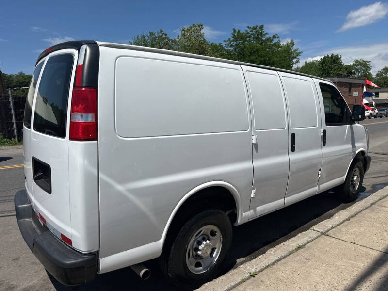 2019 Chevrolet Express 2500