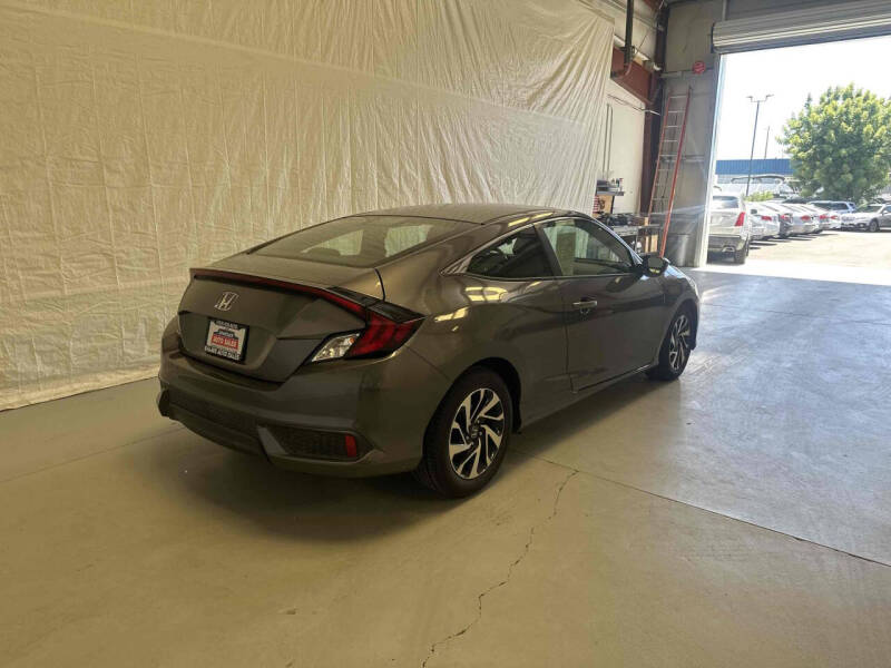 2017 Honda Civic LX-P