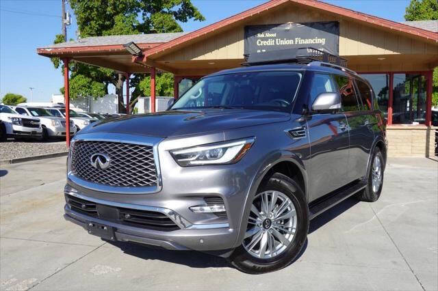 2021 INFINITI QX80's photo