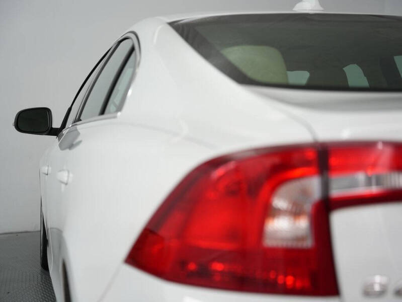 2015 Volvo S60 T5 Drive-E Platinum