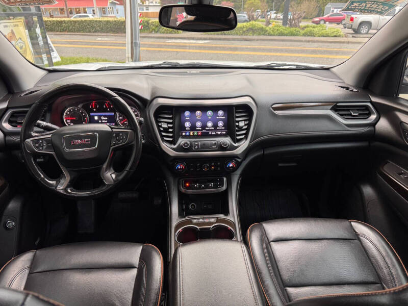 2020 GMC Acadia AT4