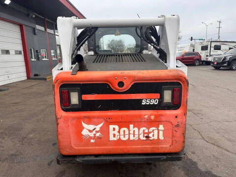 2014 Bobcat S590 TWO SPEED SKID STEER LOAD