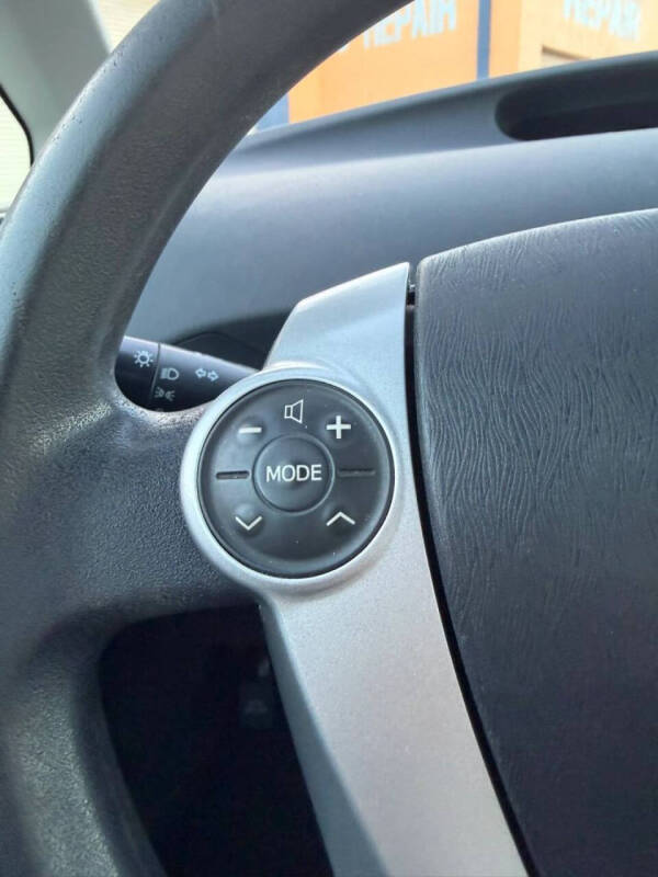 2010 Toyota Prius I