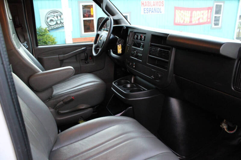 2017 Chevrolet Express 3500